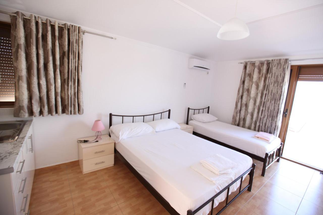 Hotel Lagjini Lukove Luaran gambar