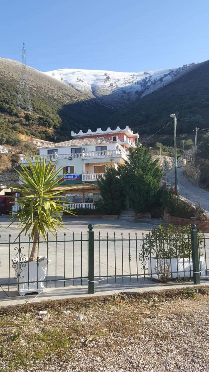 Hotel Lagjini Lukove Luaran gambar