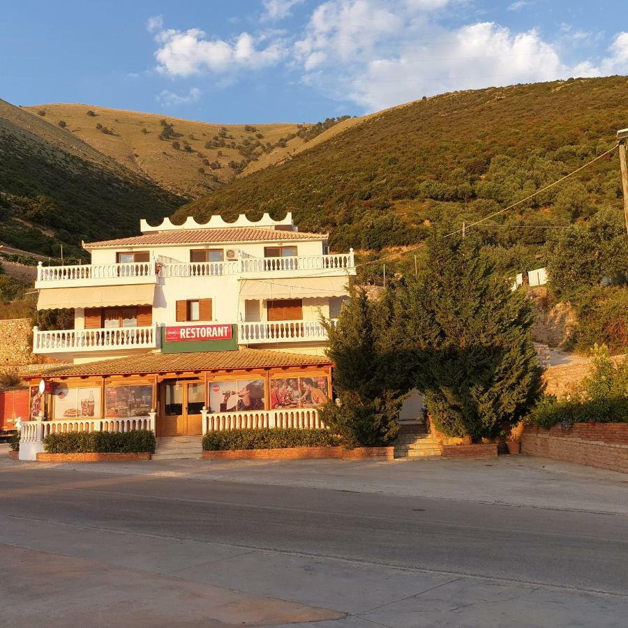 Hotel Lagjini Lukove Luaran gambar