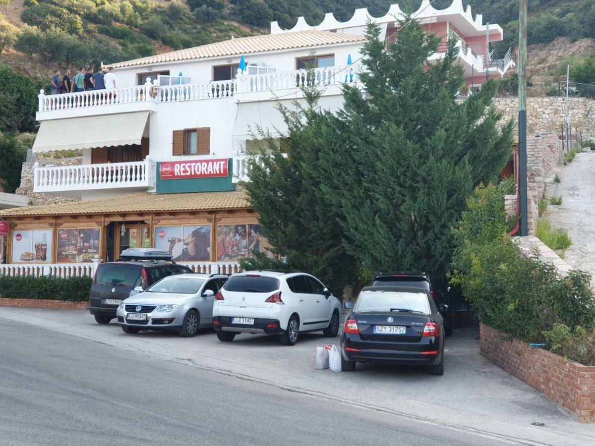 Hotel Lagjini Lukove Luaran gambar